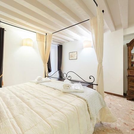 Ca' Del Carro Family Apartment Venice Exterior photo