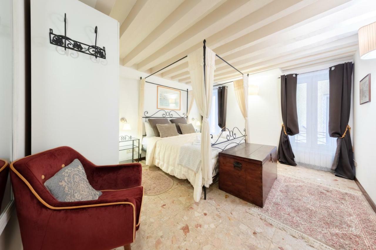 Ca' Del Carro Family Apartment Venice Exterior photo