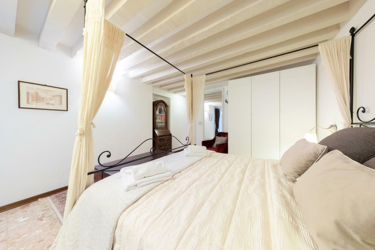 Ca' Del Carro Family Apartment Venice Exterior photo