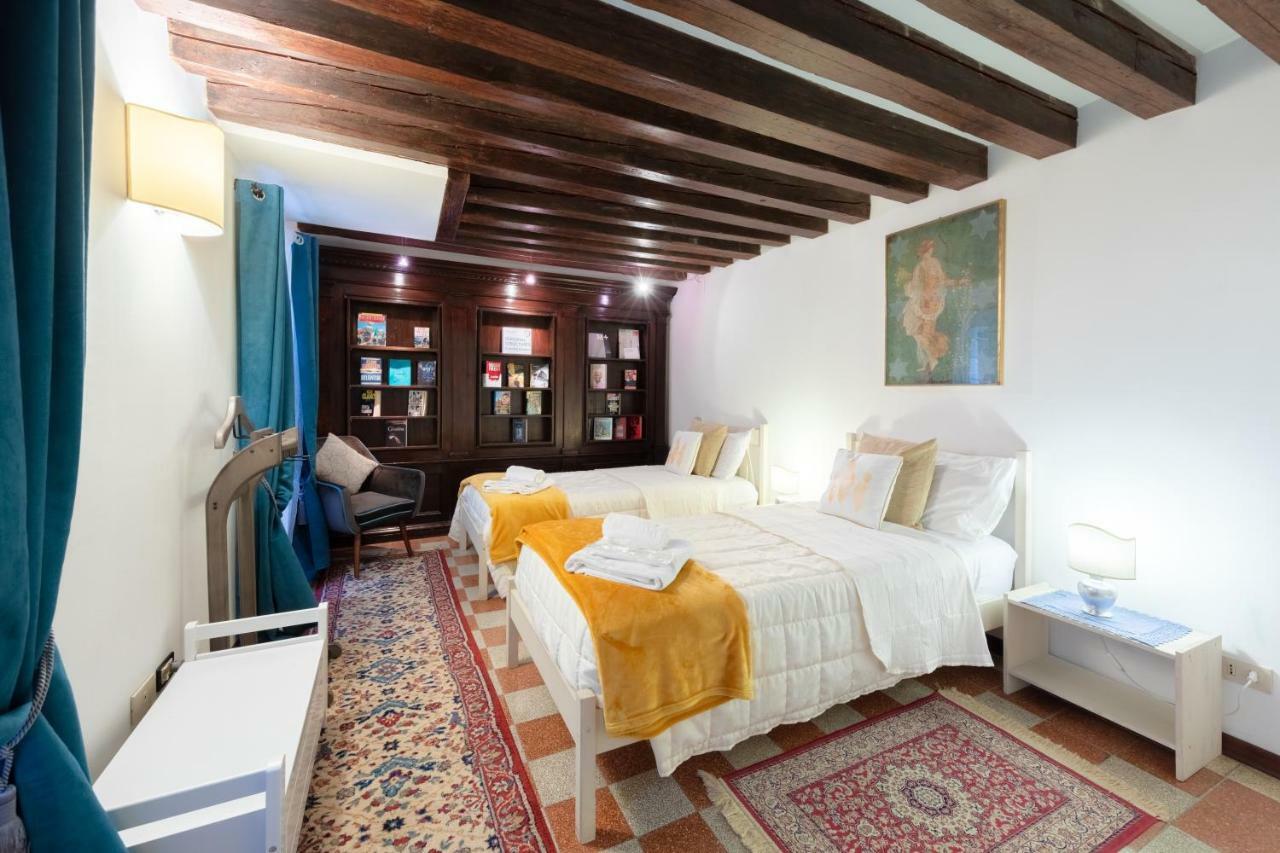 Ca' Del Carro Family Apartment Venice Exterior photo